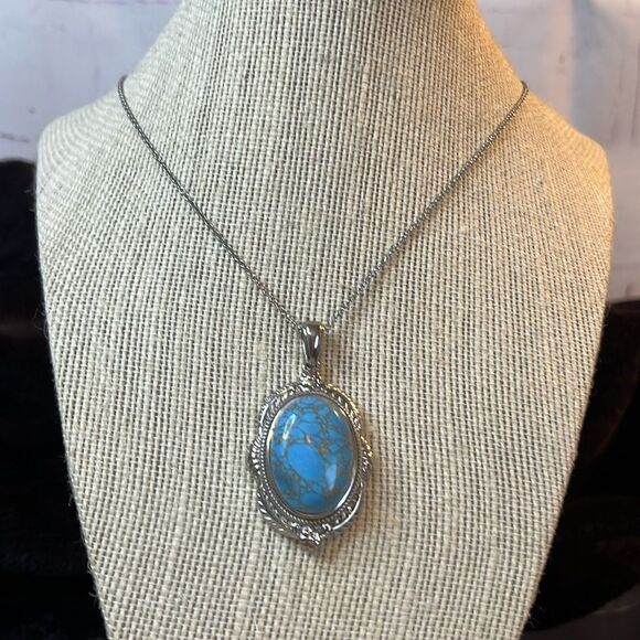 Mojave blue turquoise pendant necklace 20” in stainless steel, magnetic closure - Picture 2 of 6